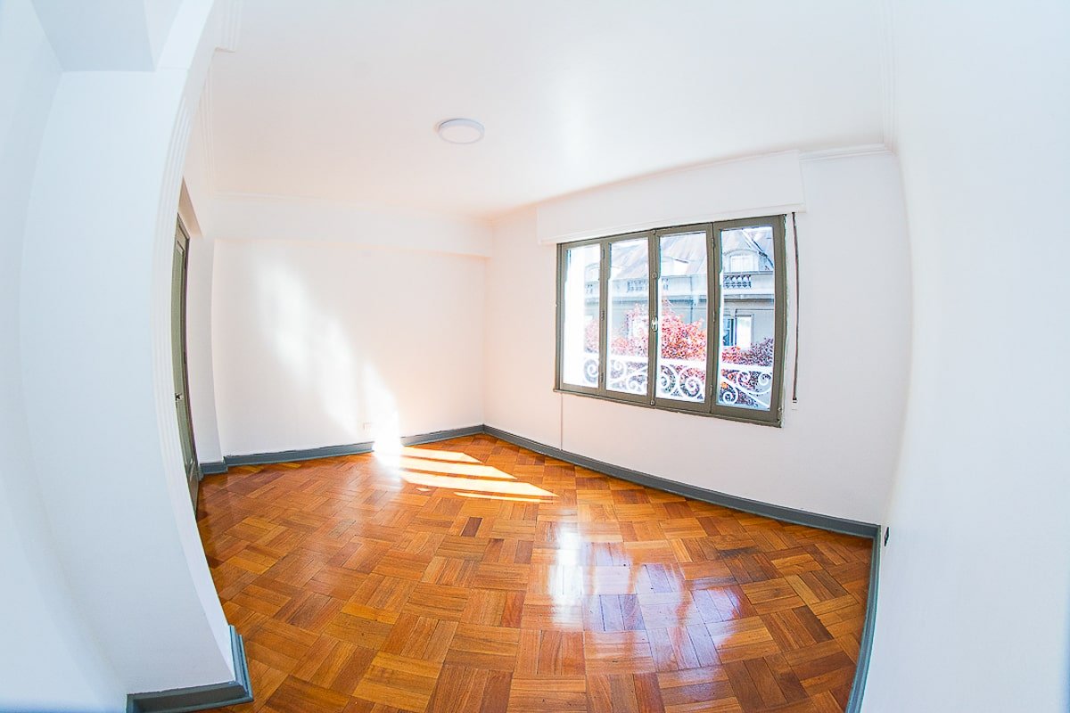 Unicum - Oficina Vacía